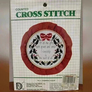 Christmas Cross Stitch Kit Wreath 3105 Designs for the Needle Hoop Frame NIP New